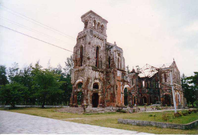 Lavang church