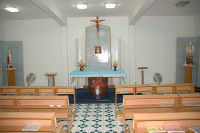 altar2.jpg